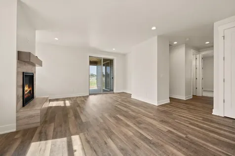 2366 NW Redwood Avenue Redmond OR 97756