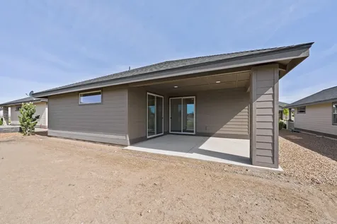 2366 NW Redwood Avenue Redmond OR 97756