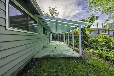 1228 E 11th Street Medford OR 97504