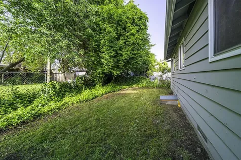 1228 E 11th Street Medford OR 97504