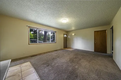 1228 E 11th Street Medford OR 97504