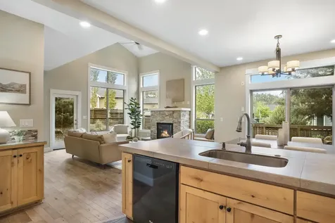 2598 NW Awbrey Point Circle Bend OR 97703