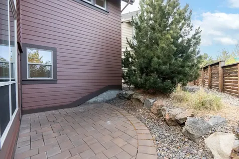 2598 NW Awbrey Point Circle Bend OR 97703
