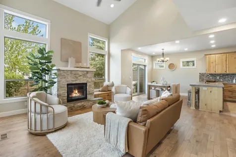 2598 NW Awbrey Point Circle Bend OR 97703