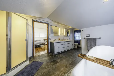 2800 Dead Indian Memorial Road Ashland OR 97520