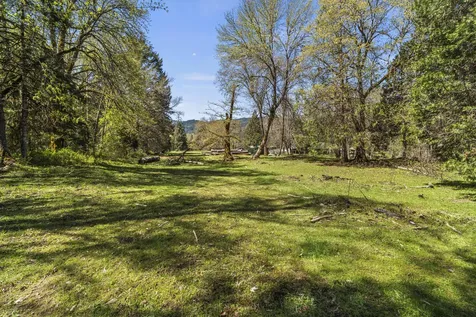 2800 Cedar Flat Road Williams OR 97544