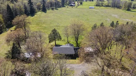 2800 Cedar Flat Road Williams OR 97544