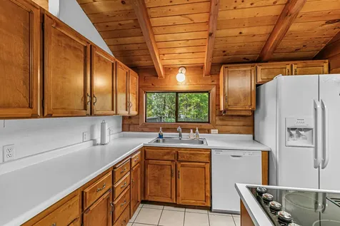 2693 Oak View Circle Medford OR 97504