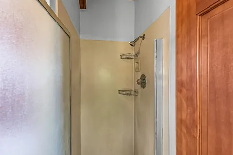 2693 Oak View Circle Medford OR 97504