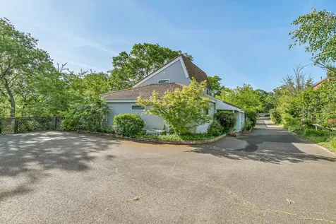 2693 Oak View Circle Medford OR 97504