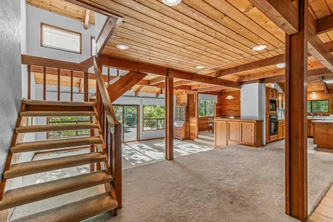 2693 Oak View Circle Medford OR 97504