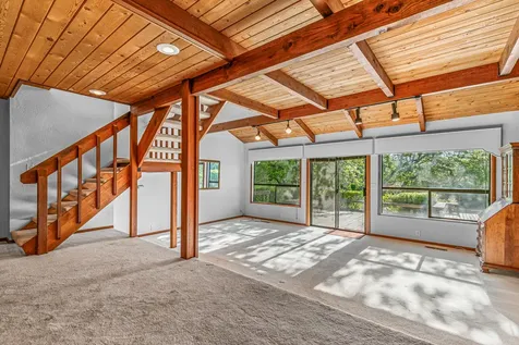 2693 Oak View Circle Medford OR 97504