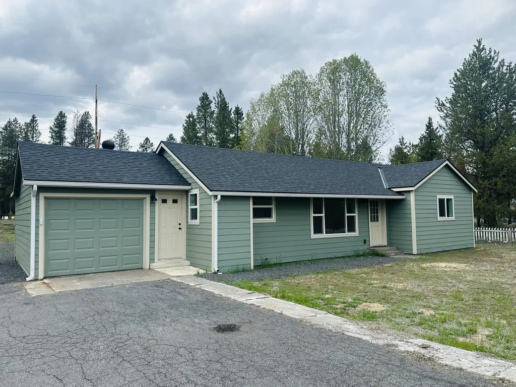 148550 Highway 97 La Pine OR 97739