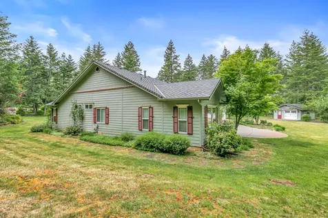 198 Daleo Drive Grants Pass OR 97527