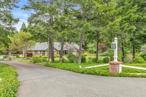 198 Daleo Drive Grants Pass OR 97527