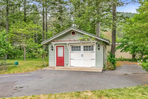198 Daleo Drive Grants Pass OR 97527