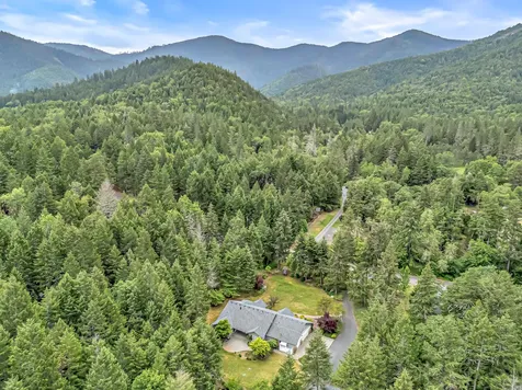 198 Daleo Drive Grants Pass OR 97527