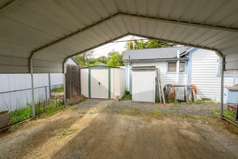 1007 SW Isham Street Grants Pass OR 97526