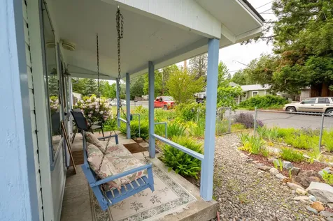 1007 SW Isham Street Grants Pass OR 97526