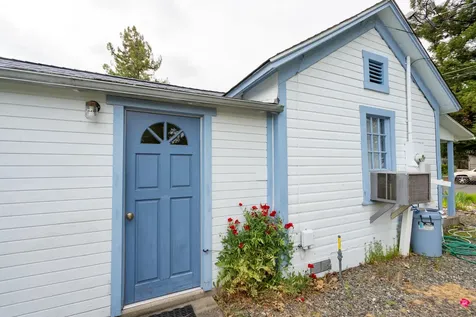 1007 SW Isham Street Grants Pass OR 97526