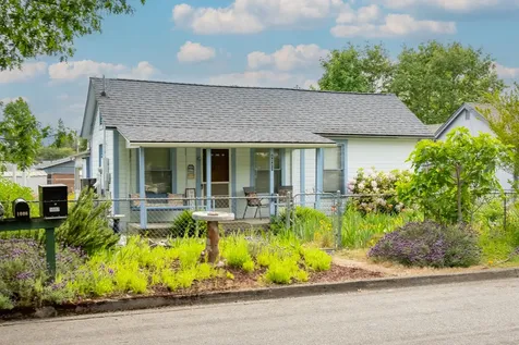1007 SW Isham Street Grants Pass OR 97526