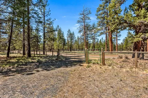 69269 Crooked Horseshoe Road Sisters OR 97759