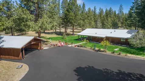 69269 Crooked Horseshoe Road Sisters OR 97759