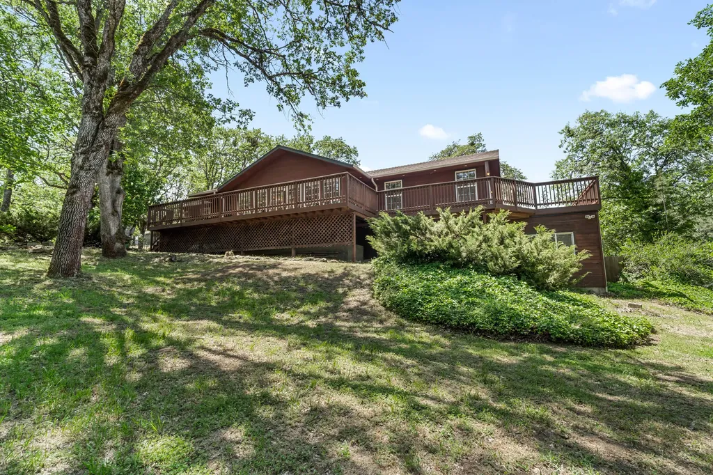 4881 Old Stage Road Central Point OR 97502