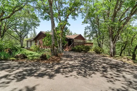 4881 Old Stage Road Central Point OR 97502