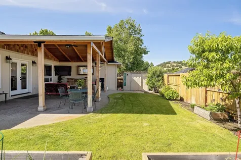 3846 Arrowhead Drive Medford OR 97504