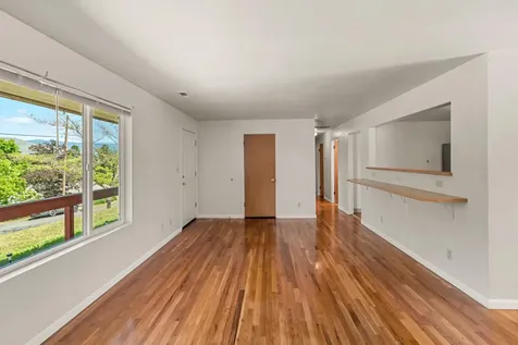 1556 Windsor Street Ashland OR 97520