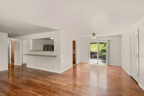 1556 Windsor Street Ashland OR 97520