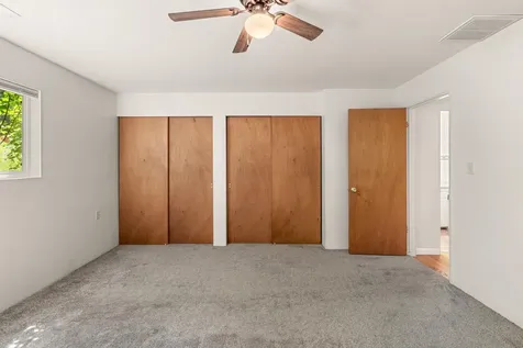 1556 Windsor Street Ashland OR 97520