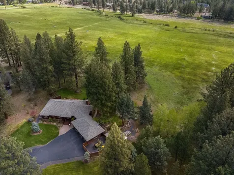 15864 Blue Jay Way Sisters OR 97759