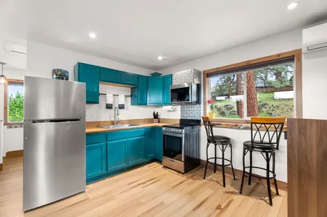 1242 SW Silver Lake Boulevard Bend OR 97702