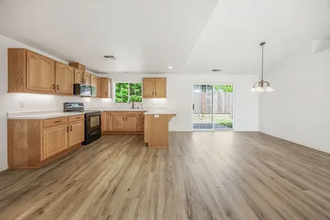 1777 W Harbeck Road Grants Pass OR 97527