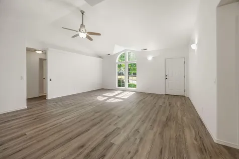 1777 W Harbeck Road Grants Pass OR 97527