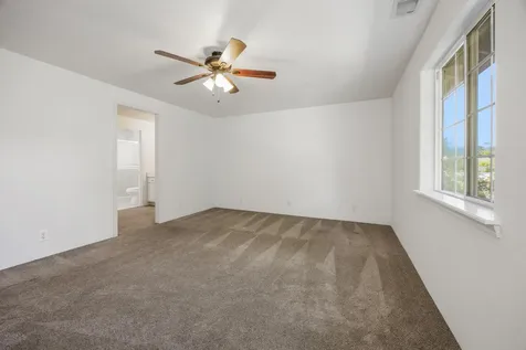 1777 W Harbeck Road Grants Pass OR 97527