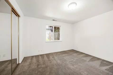 1777 W Harbeck Road Grants Pass OR 97527
