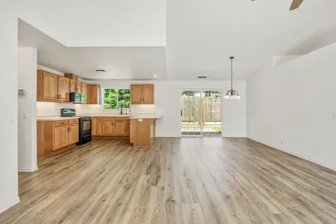 1777 W Harbeck Road Grants Pass OR 97527