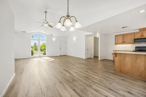 1777 W Harbeck Road Grants Pass OR 97527