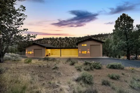 8050 NW Grubstake Way Redmond OR 97756