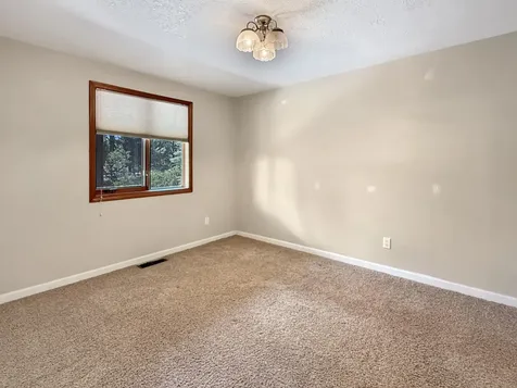 64472 Mcgrath Road Bend OR 97701