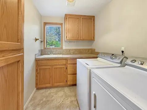 64472 Mcgrath Road Bend OR 97701