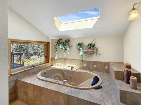 64472 Mcgrath Road Bend OR 97701
