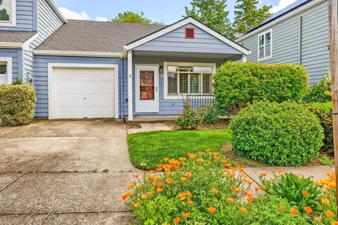 138 Crocker Street Ashland OR 97520