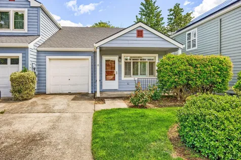 138 Crocker Street Ashland OR 97520