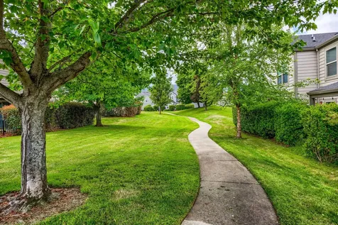 138 Crocker Street Ashland OR 97520