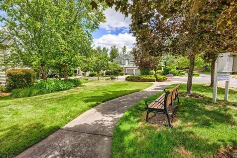 138 Crocker Street Ashland OR 97520