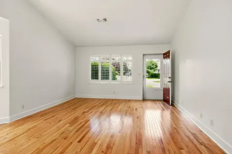 138 Crocker Street Ashland OR 97520